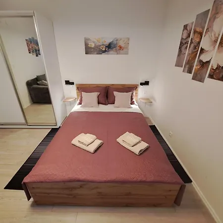 Apartman Studio Nicky Mlini Exterior photo